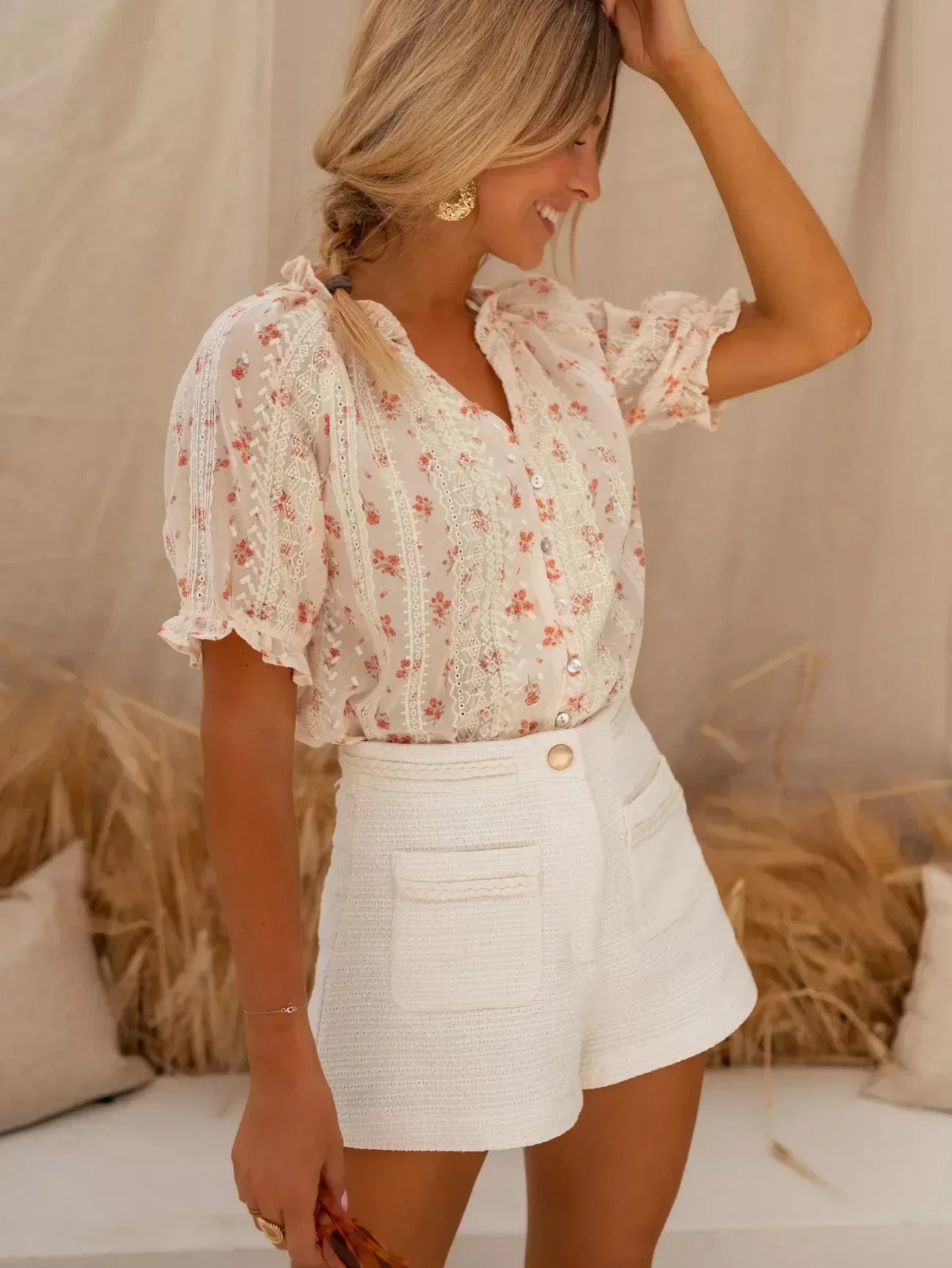 Blusa floral con encanto veraniego